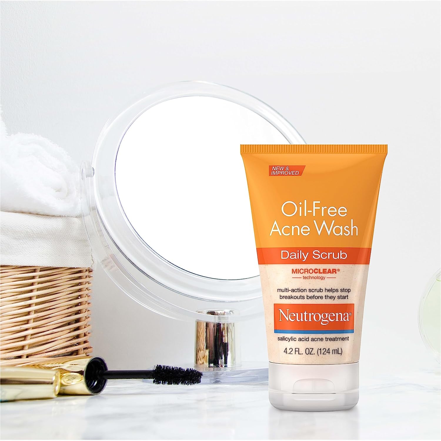 Neutrogena Oil-Free Acne Face Wash with 2% Salicylic Acid, Daily Exfoliating Scrub &amp; Acne Treatment for Oily, Acne-Prone Skin, Clears Breakouts &amp; Blackheads, 4.2 Fl. Oz